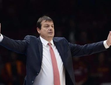 Άρχισαν πάλι οι «αδελφοσύνες» με τους Τούρκους: «Να κηρύξουμε πένθος για την Ελλάδα» είπε ο Αταμάν